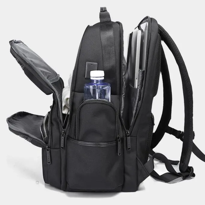 20 - 35 L Multifunction computer backpack for men