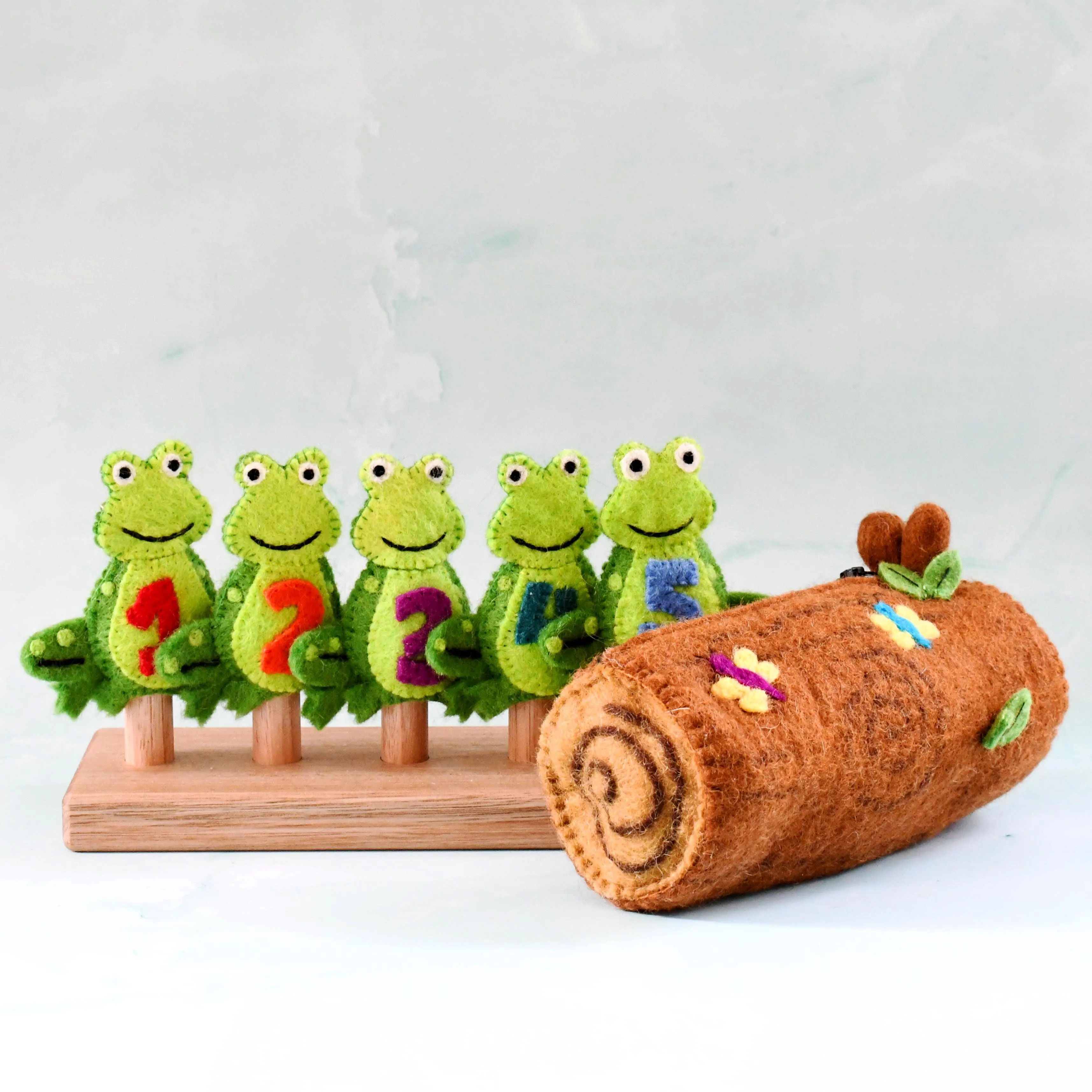 5 Little Speckled Frogs with Log Bag - Finger Puppet Set