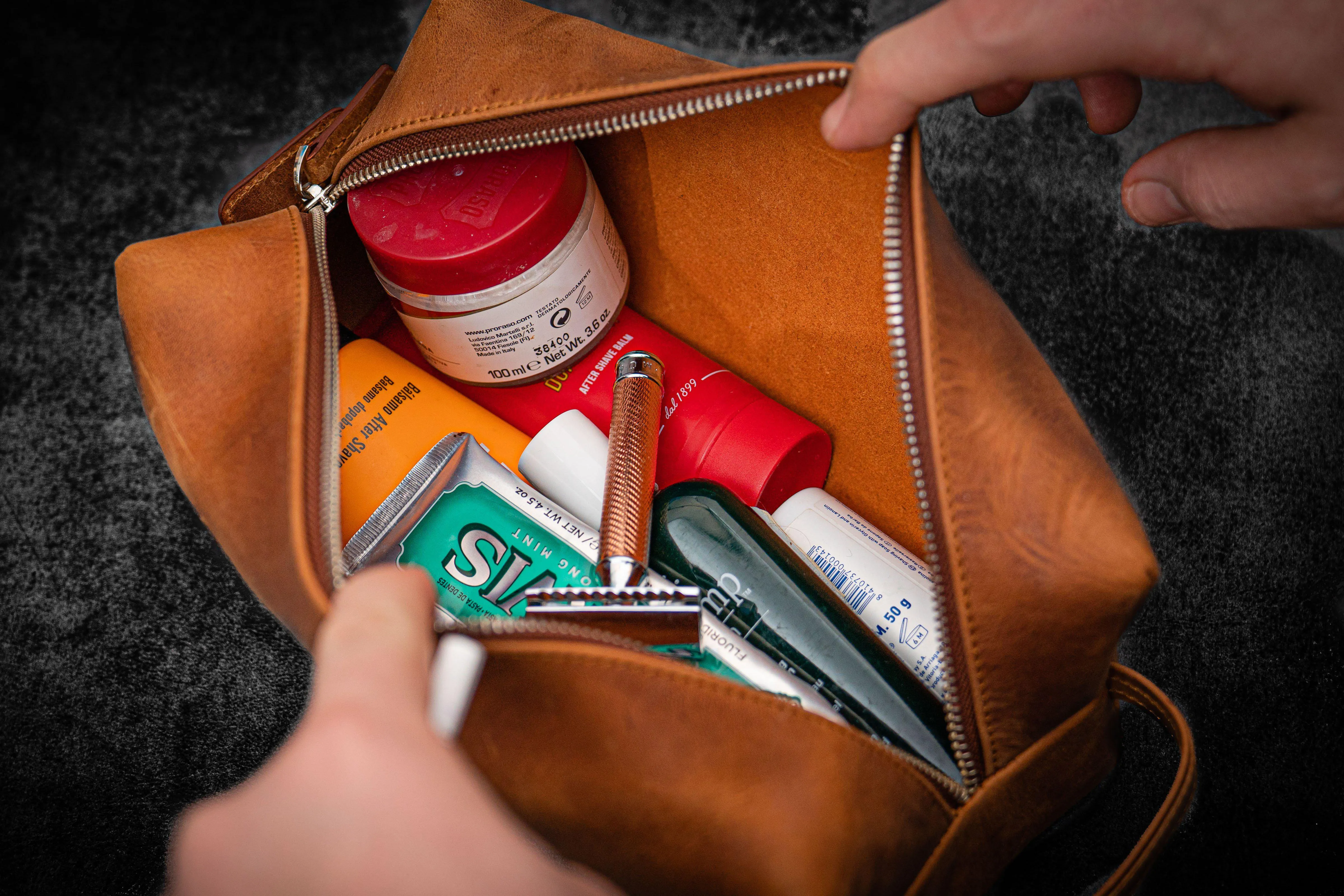 Leather Classic Dopp Kit & Travel Toiletry Bag - Crazy Horse Tan