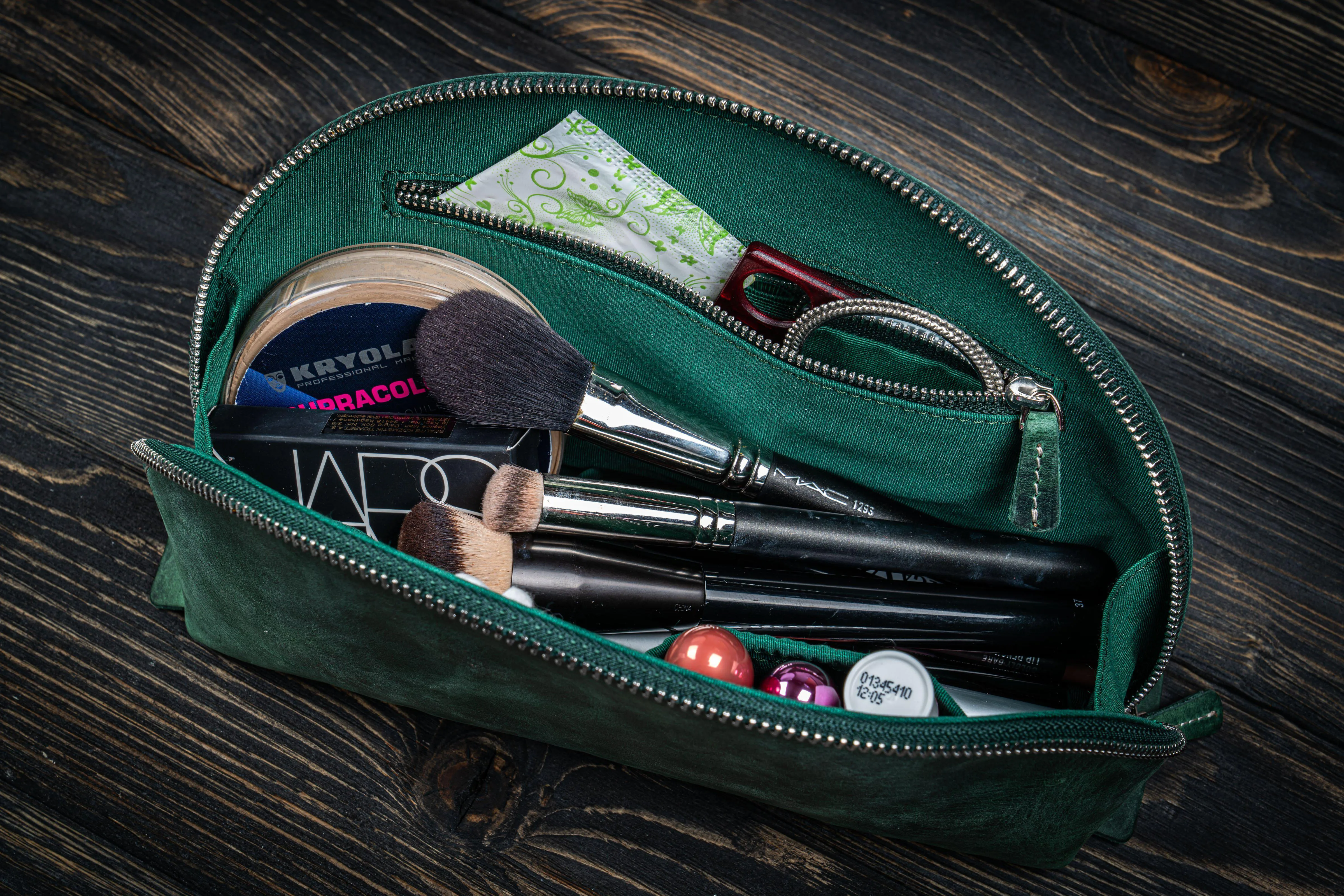 Leather Lunar Makeup / Toiletry Bag - Crazy Horse Forest Green