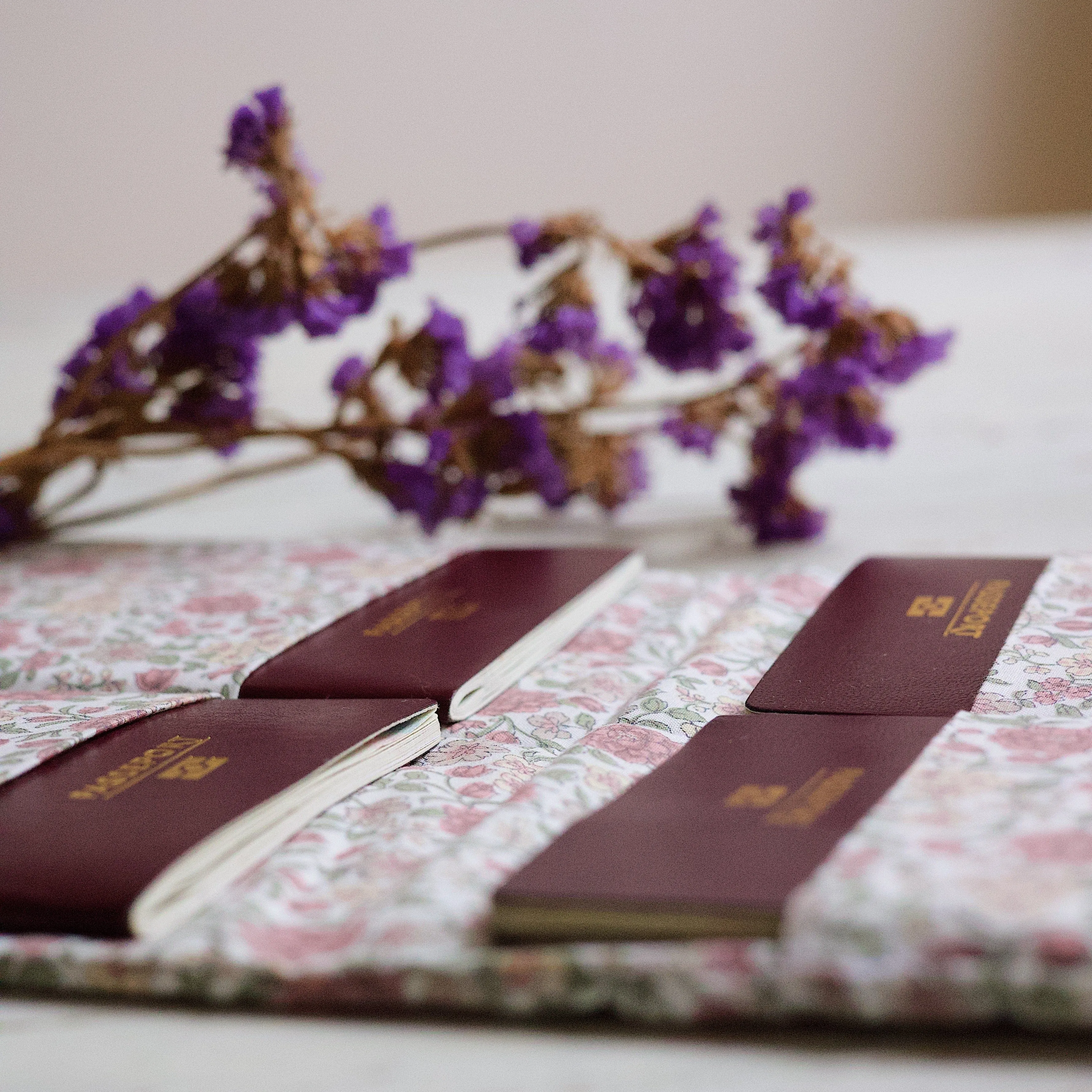 Passport holder FAMILY - Flowers