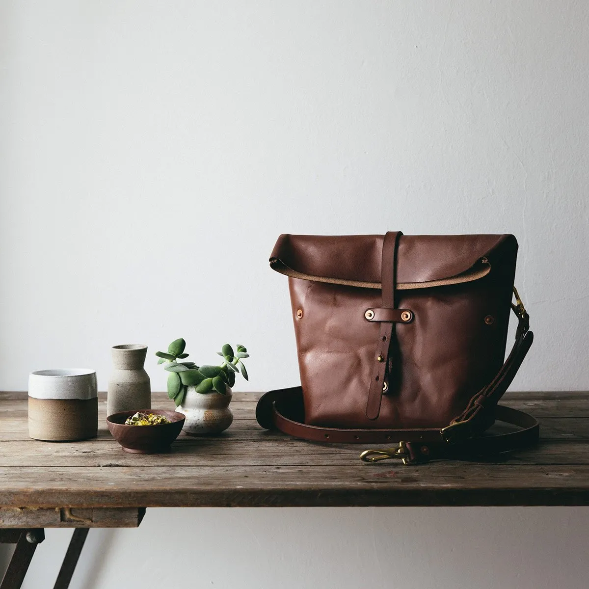 Roam Camera Bag Oak Leather