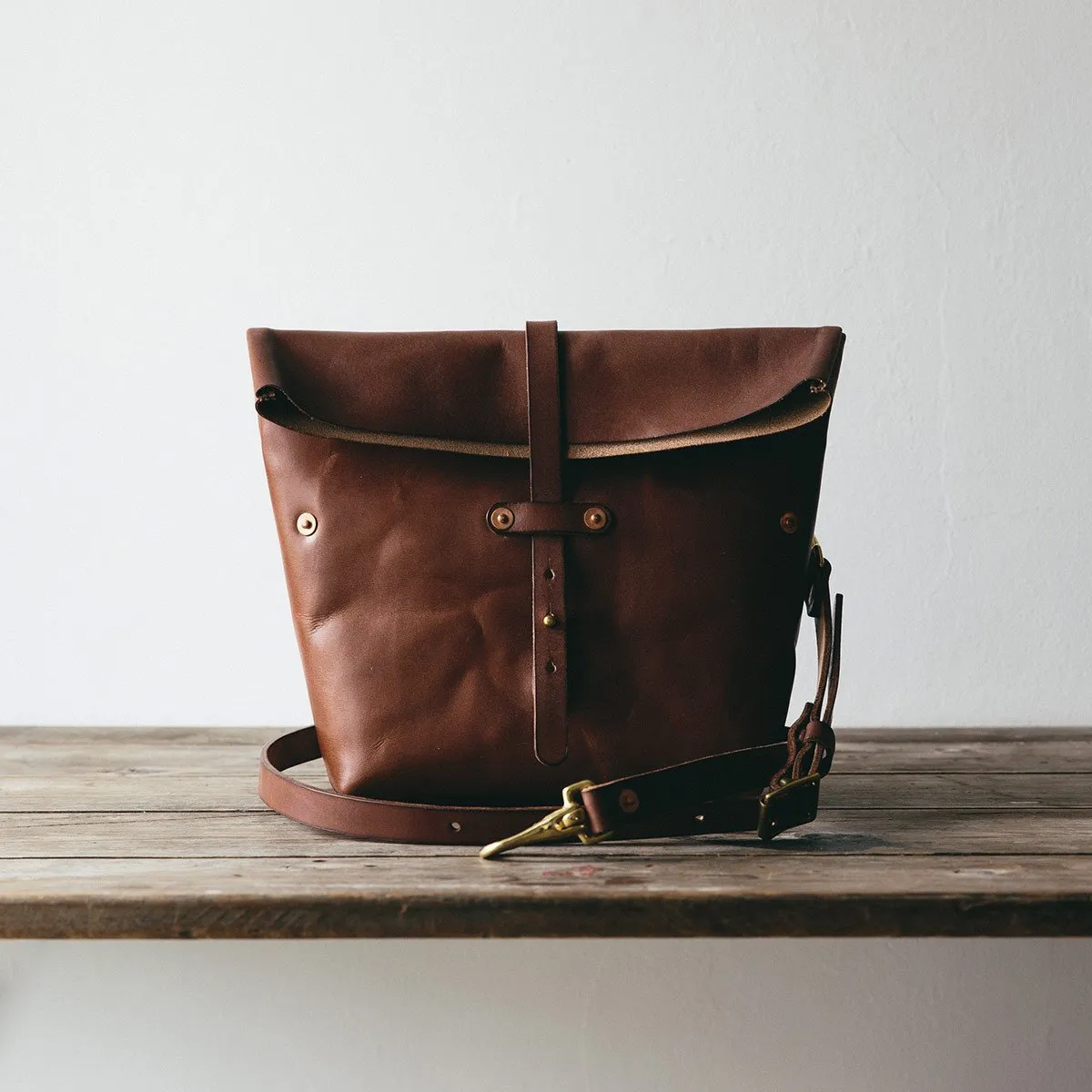 Roam Camera Bag Oak Leather