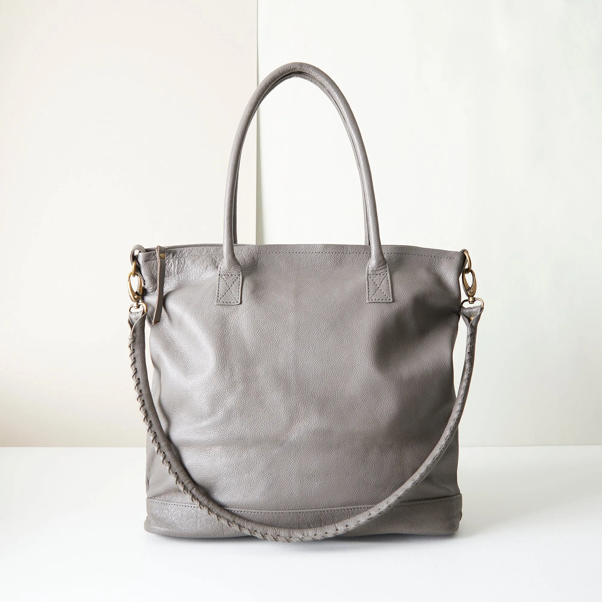 TARA Classic Leather Handbag (WS)