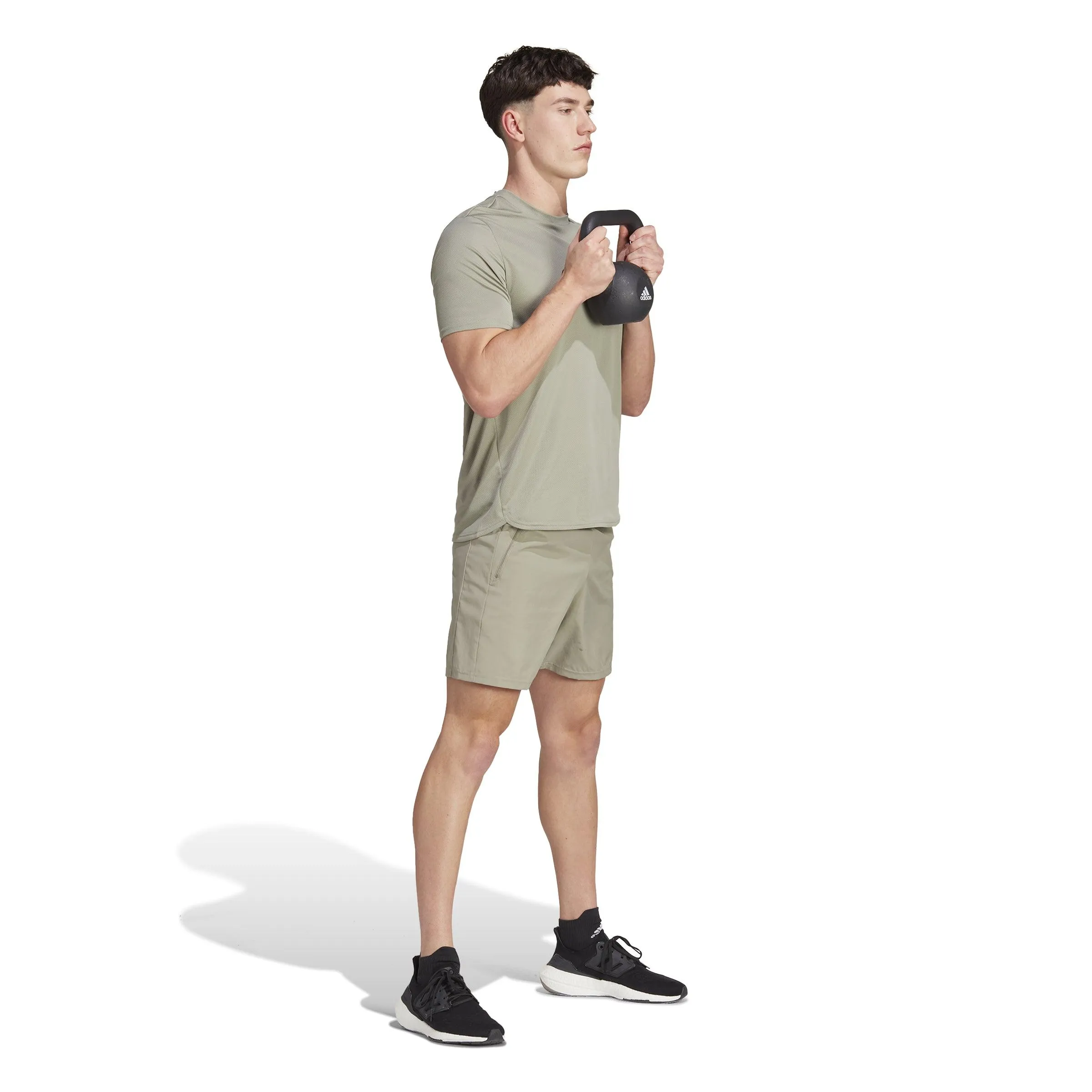 Train Essentials Woven Training Shorts - Men