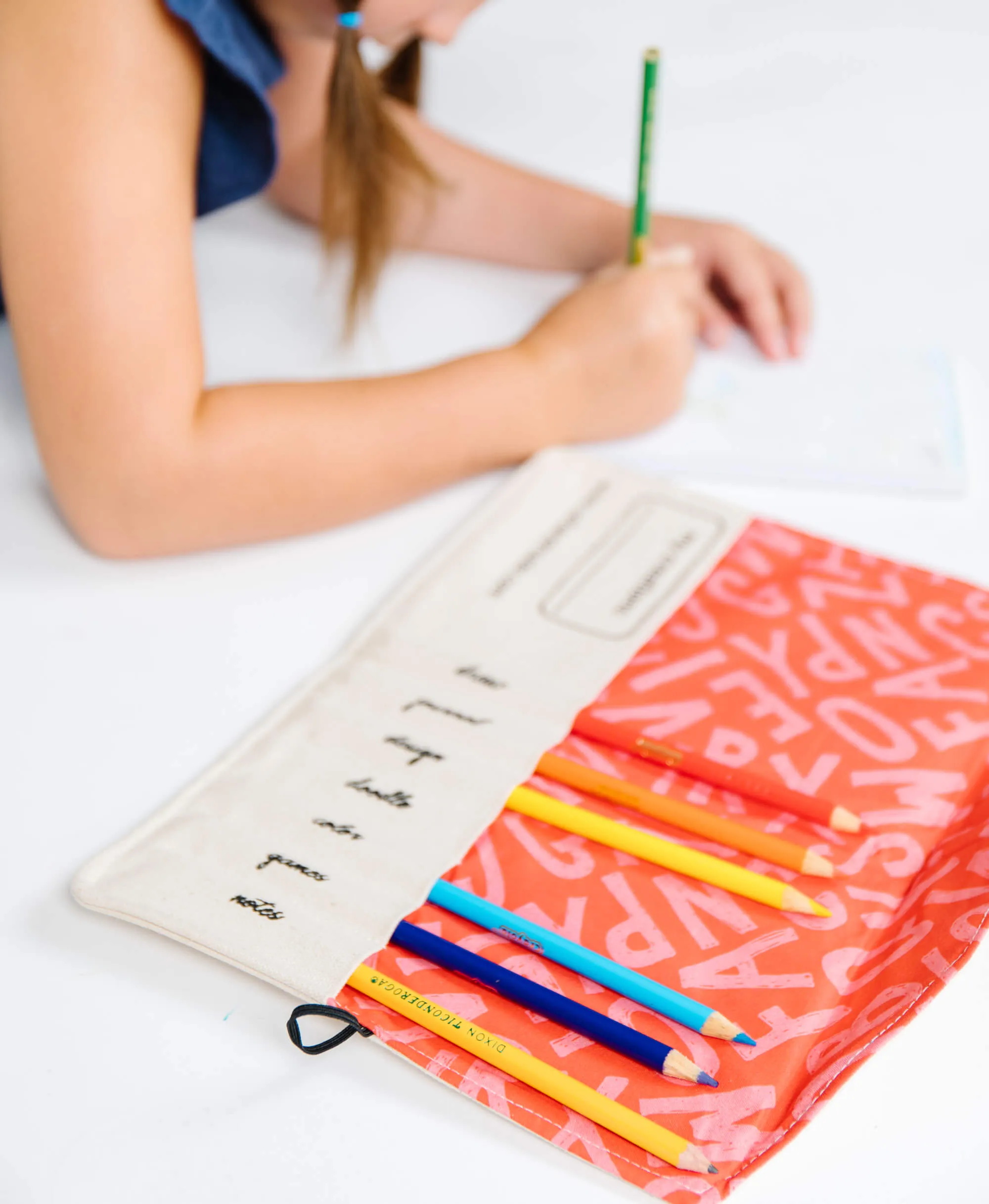 Travel Pencil Case: "My daughter loved it, beautiful design"