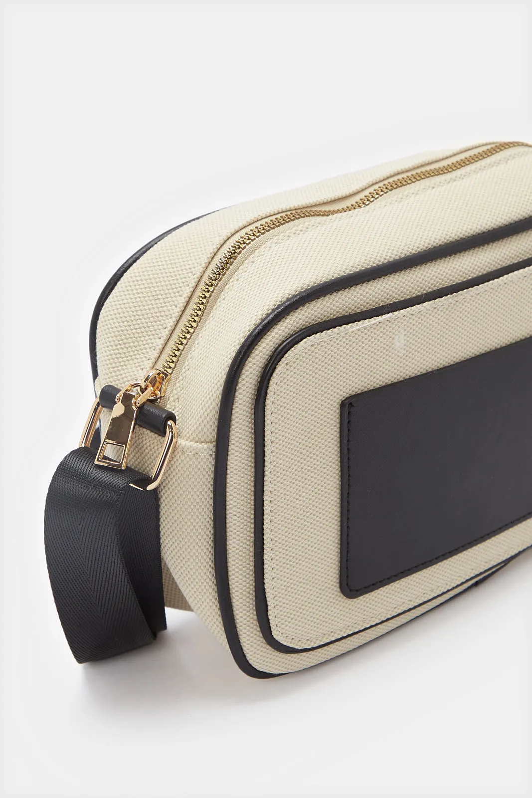 Women Multicolour Canvas Camera Bag